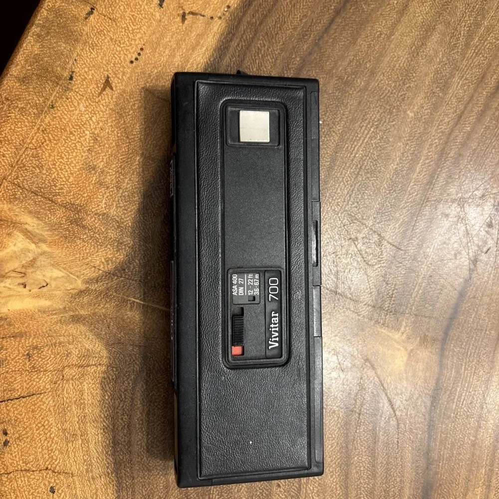 Vivitar 700 110 Vintage Film Camera 24mm 1:7 Flash  Untested